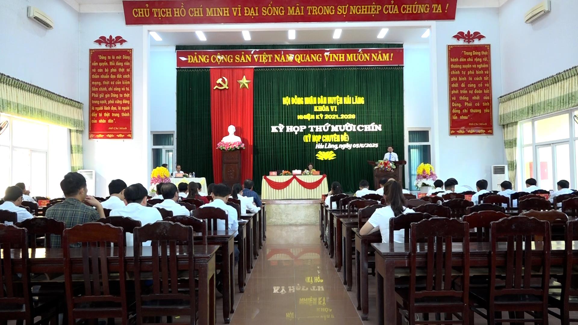 Kỳ họp thứ 19 HĐND huyện Hải Lăng khóa VI, nhiệm kỳ 2021-2026
